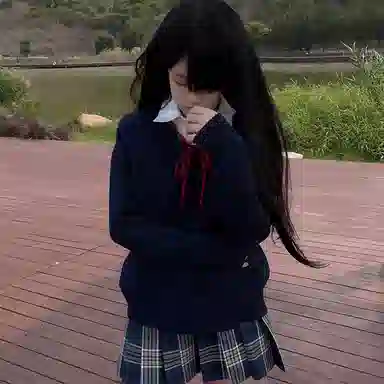 东鲸岁时记 学院风纯色套头简约休闲毛衣 女款 藏青色