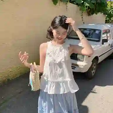 东鲸岁时记 甜美清新海边度假风挂脖拉链裙装套装 女款 礼盒装 白上衣+蓝色下裙（含内衬）