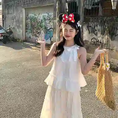 东鲸岁时记 海边度假风挂脖拉链上衣下裙套装无袖连衣裙 女款 白色