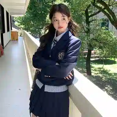 东鲸岁时记 学院风高级感伯克利修身上衣外套通勤职场微辣文艺风纯色短款西装 秋季 女款 礼盒装 藏青色