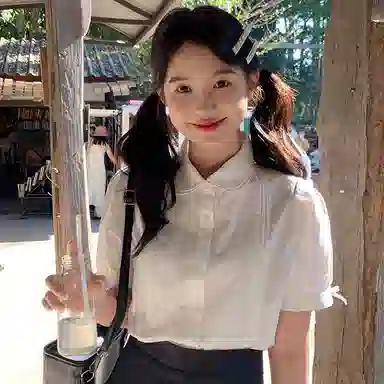 东鲸岁时记 设计感小众减龄洋气娃娃领短袖制服 女款 白色小芙蝶