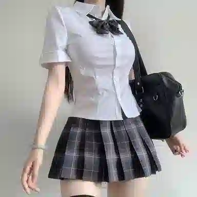 东鲸岁时记 学院风通勤简约纯色修身收腰短袖衬衫 女款