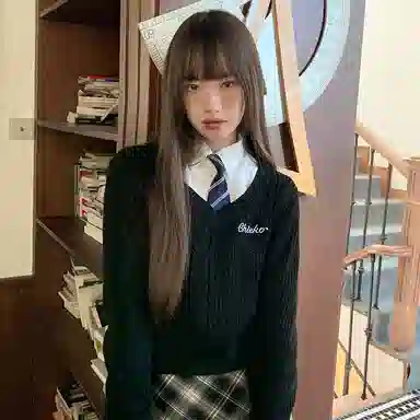 东鲸岁时记 港风穿搭复古绞花松弛感修身通勤针织字母刺绣毛衣 女款 黑色