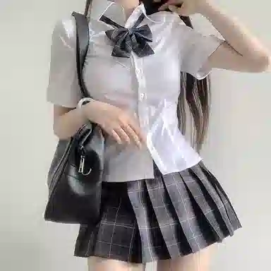 东鲸岁时记 学院风通勤简约纯色修身收腰短袖衬衫 女款