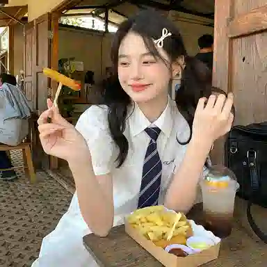 东鲸岁时记 学院风海军领宽松短袖连衣裙 女款