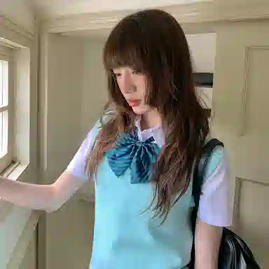 东鲸岁时记 针织衫马甲短袖上衣时尚百搭短裙制服 女款 水蓝色毛衣+霓虹少女  买赠衬衫+平角+挂牌