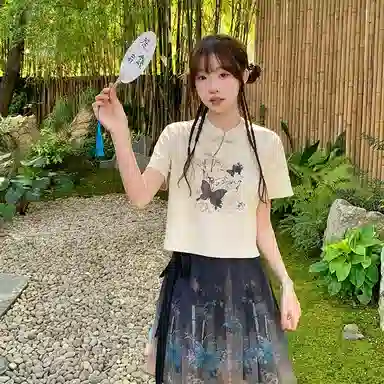 东鲸岁时记 新中式上衣宽松风国风半身裙百褶汉服 女款 礼盒装 新中式短袖+新中式短裙