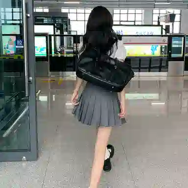 东鲸岁时记 学院风纯色翻领泡泡袖短袖衬衫百褶裙制服 女款 礼盒装