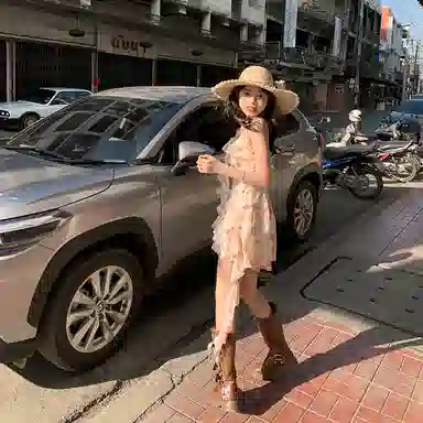 东鲸岁时记 植物花卉方领收腰吊带连衣裙 女款