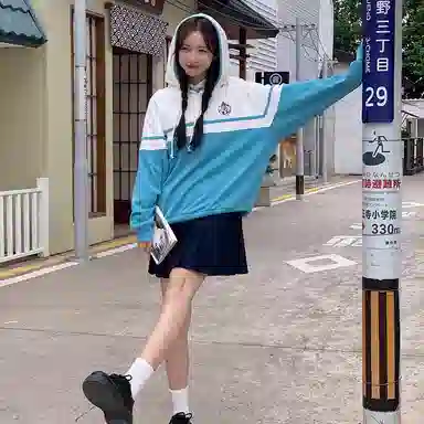 东鲸岁时记 宽松潮流小个子撞色拼接外套帽衫卫衣 男女同款 蓝白色