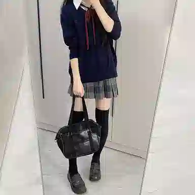 东鲸岁时记 学院风纯色套头休闲舒适百搭毛衣 女款 深海鲸