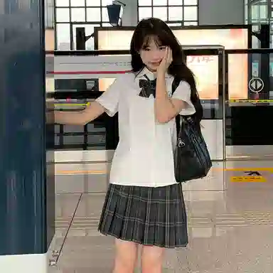 东鲸岁时记 学院风毕业季日系简约显瘦刺绣短袖衬衫碳素笔格裙短款半身裙制服 女款