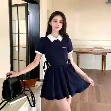 东鲸岁时记 收腰高级感显瘦短袖连衣裙 女款 礼盒装 藏青色连衣裙（腰部镂空）