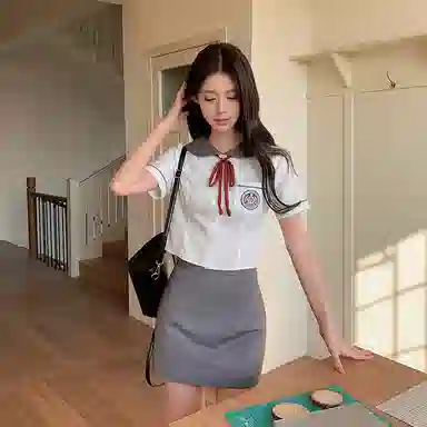 东鲸岁时记 辣妹包臀裙半身灰色小个子休闲短裙 女款 礼盒装 灰色包臀裙（内含打底裤） 买赠衣架