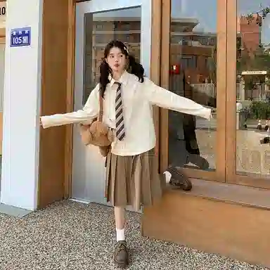 东鲸岁时记 学院风格雷系纯色中长款伯克利百褶裙休闲长裙 女款 卡其色裙