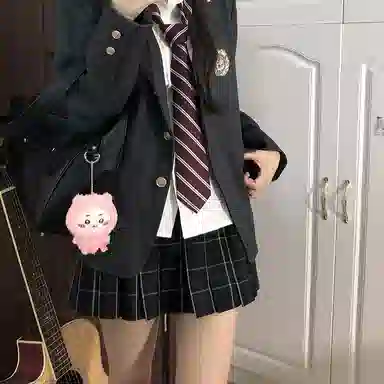 东鲸岁时记 学院风开学季纯色西服格纹中腰修身半裙制服 女款 黑色+红色