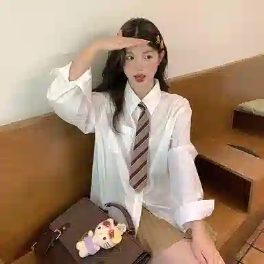 东鲸岁时记 学院风高级感翻领短款气质上衣简约温柔风职场辣妹舒适通勤长袖衬衫制服 春秋季 女款 礼盒装 白色