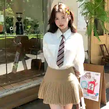 东鲸岁时记 学院风高级感翻领短款气质上衣简约温柔风职场辣妹舒适通勤长袖衬衫制服 春秋季 女款 礼盒装 白色