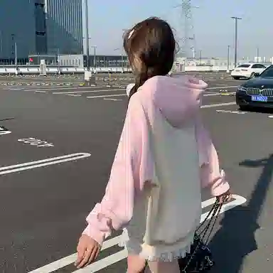 东鲸岁时记 学院风开学季初恋感小清新可爱简约国潮猫咪卡通撞色宽松插肩拉链连帽卫衣 女款 礼盒装 粉色