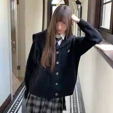 东鲸岁时记 复古绞花宽松刺绣海军领针织衫 女款 黑色