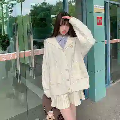 东鲸岁时记 学院风千金风百褶裙伯克利半裙休闲短裙 女款 礼盒装 米白色