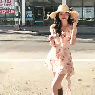 东鲸岁时记 植物花卉方领收腰吊带连衣裙 女款