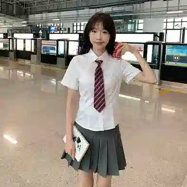 东鲸岁时记 学院风纯色翻领短袖衬衫百褶裙制服 女款 礼盒装