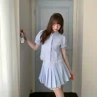 东鲸岁时记 独特绝美蕾丝条纹衬衫短袖制服 女款 蓝色