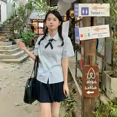 东鲸岁时记 纯色休闲简约衬衣小个子衬衫 女款 礼盒装 蓝色衬衫 买赠交叉领结