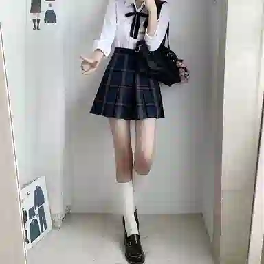 东鲸岁时记 学院风开学季舒适上衣纯色收腰修身格子半身裙制服 女款 白色+藏青