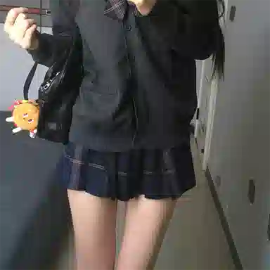 东鲸岁时记 学院风开学季舒适上衣纯色收腰修身格子半身裙制服 女款 白色+藏青