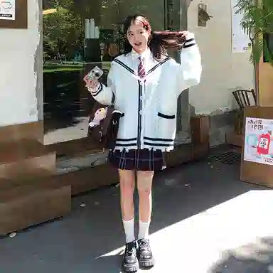 东鲸岁时记 学院风复古绞花高级感宽松休闲海军领松弛感文艺风单排扣毛衣开衫外套针织衫 春秋季 男女同款 白色