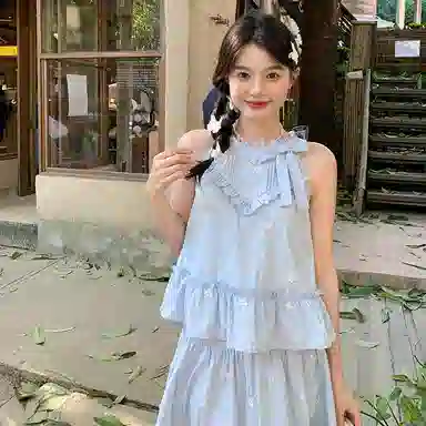 东鲸岁时记 法式气质海边度假风无袖连衣裙 女款 蓝色赠上衣