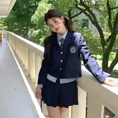 东鲸岁时记 学院风高级感伯克利修身上衣外套通勤职场微辣文艺风纯色短款西装 秋季 女款 礼盒装 藏青色