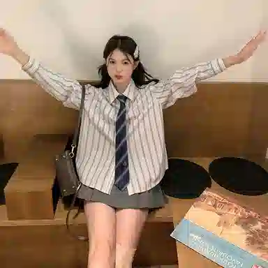 东鲸岁时记 韩剧女主穿搭学院风衬衣小衫松弛感宽松休闲外套文艺风学姐感职场通勤条纹长袖衬衫 男女同款 雾霾蓝