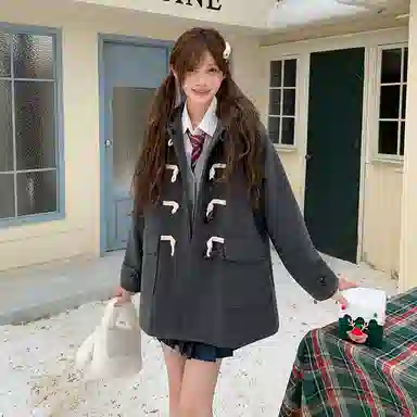 东鲸岁时记 开学季高智感学院风甜美可爱简约舒适时尚高端日常休闲经典复古保暖牛角扣外套秋冬季毕业季大衣 女款 礼盒装