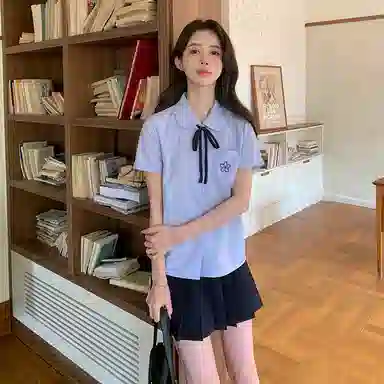 东鲸岁时记 开春衬高级感短袖衬衫 女款 蓝色