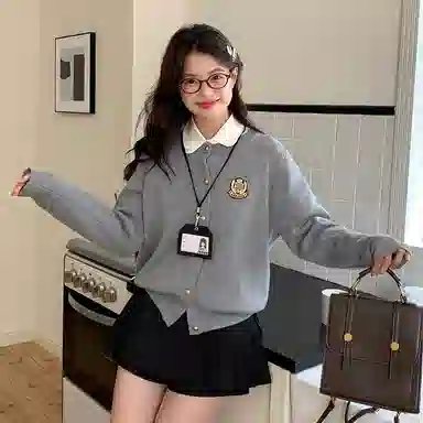 东鲸岁时记 慵懒学院风单排扣简约上衣舒适纯色短裙裙装套装 女款