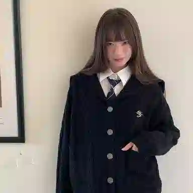 东鲸岁时记 复古绞花宽松刺绣海军领针织衫 女款 黑色