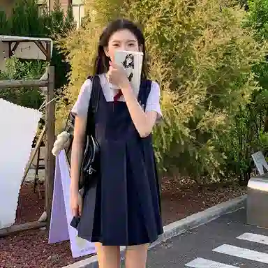 东鲸岁时记 学院风纯色尖领短袖衬衫背带裙制服 女款 礼盒装