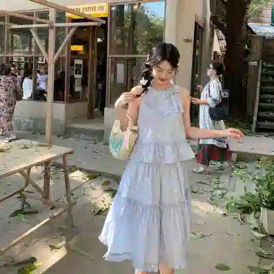 东鲸岁时记 高级感显瘦性感纯欲度假裙装套装 女款 礼盒装 蓝色莫奈花园上衣+蓝色裙（含内衬）