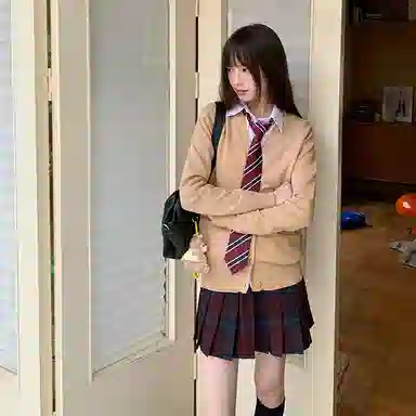 东鲸岁时记 学院风复古高级感显瘦舒适长袖针织衫格子百褶裙制服 女款