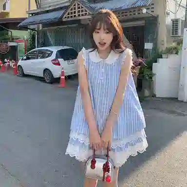 东鲸岁时记 格子海边度假休闲时尚无袖连衣裙 女款 礼盒装 蓝白格连衣裙