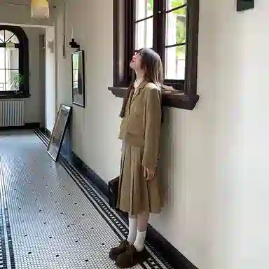 东鲸岁时记 学院风时尚纯色中腰百褶长款半身休闲长裙 女款 棕色