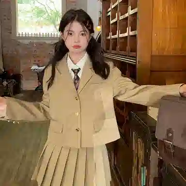 东鲸岁时记 港风高级感美拉德色系上衣外套学院风松弛感休闲简约西装 春秋季 女款 礼盒装 卡其色