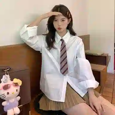 东鲸岁时记 学院风高级感翻领短款气质上衣简约温柔风职场辣妹舒适通勤长袖衬衫制服 春秋季 女款 礼盒装 白色