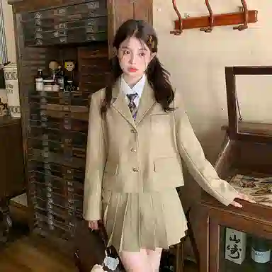 东鲸岁时记 港风高级感美拉德色系上衣外套学院风松弛感休闲简约西装 春秋季 女款 礼盒装 卡其色