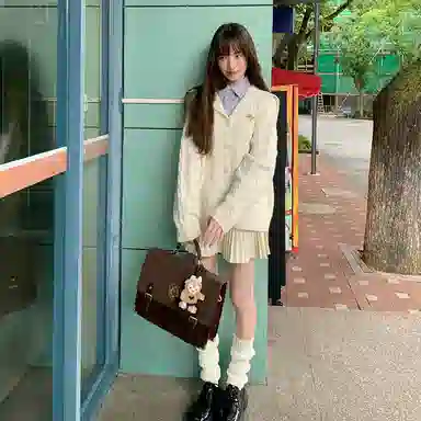 东鲸岁时记 学院风千金风百褶裙伯克利半裙休闲短裙 女款 礼盒装 米白色