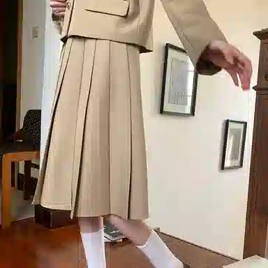 东鲸岁时记 学院风时尚纯色中腰百褶长款半身休闲长裙 女款 棕色