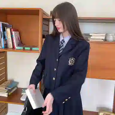 东鲸岁时记 学院风纯色短款长袖上衣高腰半身裙西装套装 女款 礼盒装 藏青色